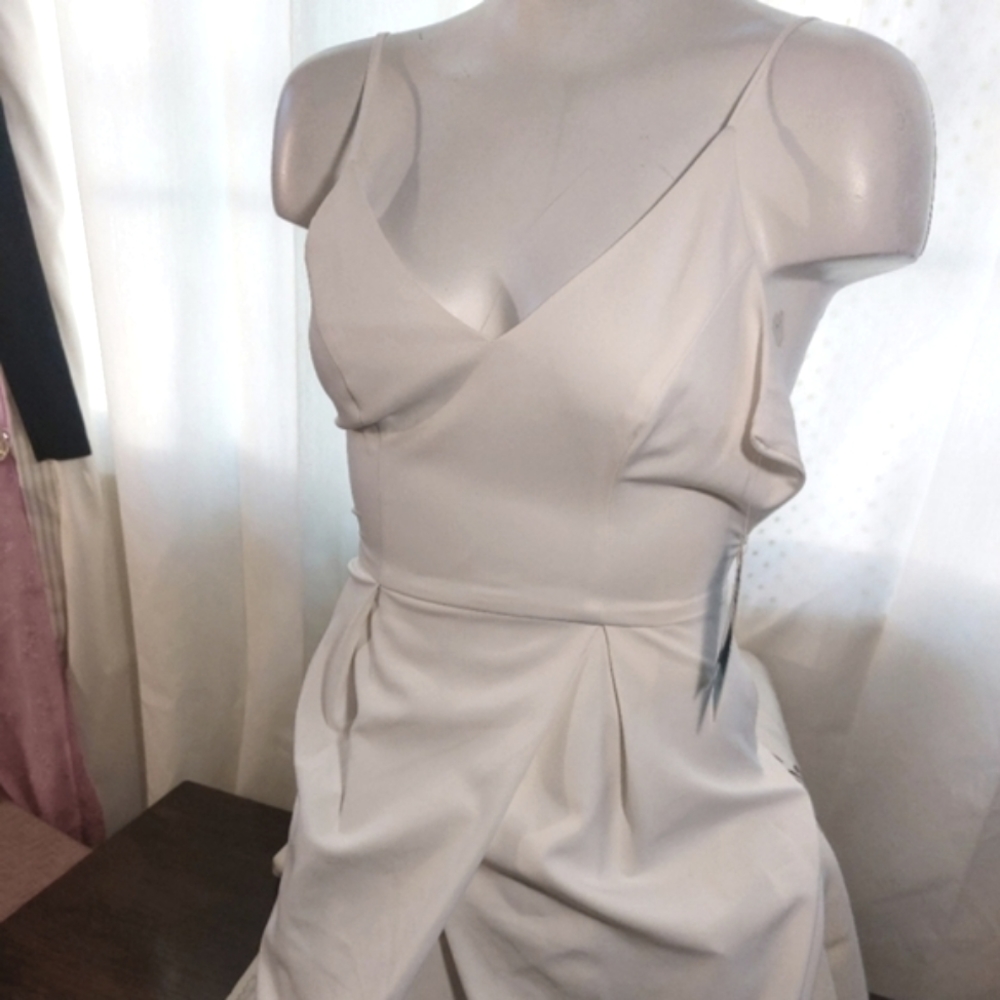 GBX Ivory dress 👗 😍   SZ SMALL. NWT